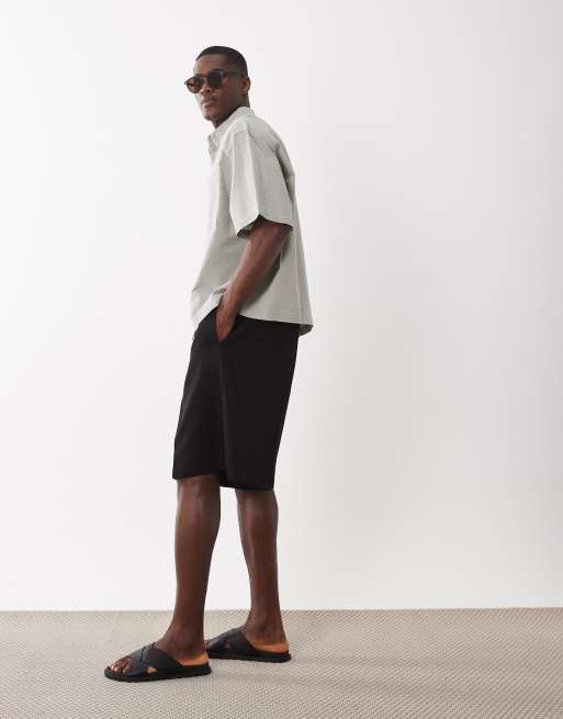 ASOS DESIGN - Pantalones cortos de sastre negros estilo bermudas sin cierres, 3 de 5