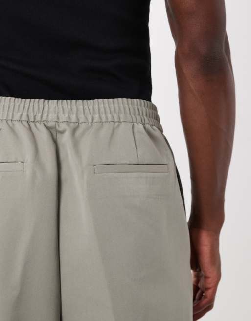 ASOS DESIGN - Pantalones cortos de sastre verde salvia estilo bermudas sin cierres, 5 de 5