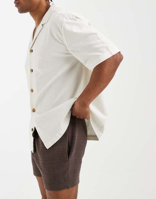ASOS DESIGN - Pantalones cortos marrones de corte slim de crepé de punto texturizado, 4 de 5