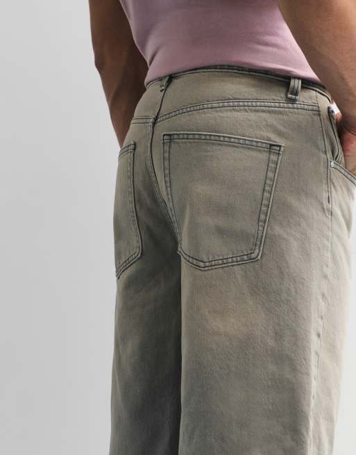 ASOS DESIGN - Pantalones cortos vaqueros amarillo teñido de corte alargado suelto , 4 de 9