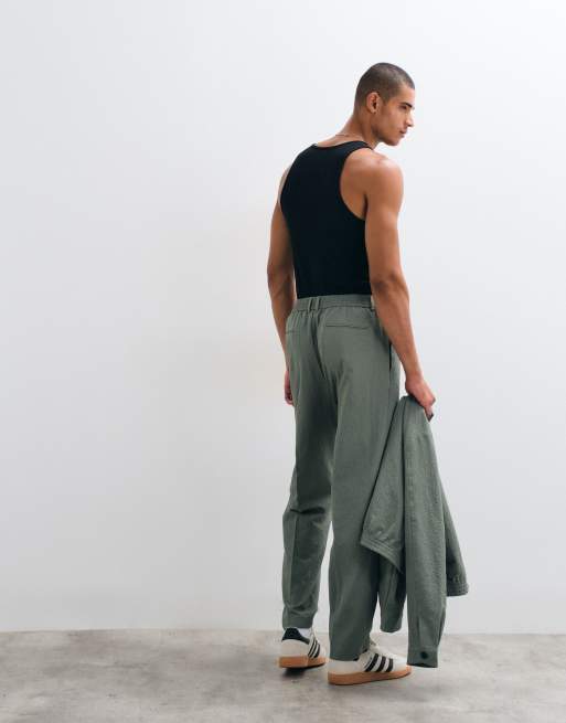 ASOS DESIGN - pantalones de conjunto de corte carrot en verde oliva seersucker, 5 de 5