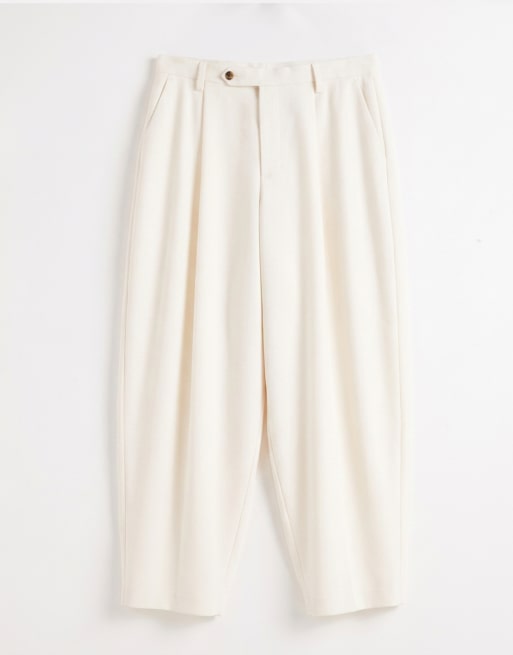 ASOS DESIGN - Pantalones de sastre blancos de pernera barrel ancha de tejido texturizado, 6 de 7