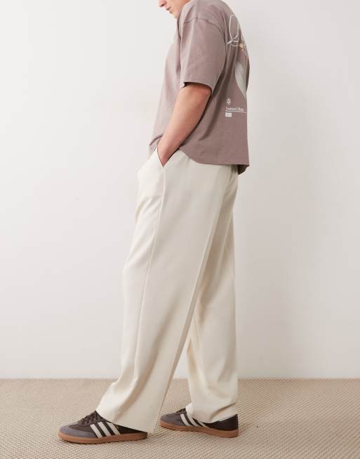 ASOS DESIGN - Pantalones de sastre color crudo de pernera ancha sin cierres, 3 de 5