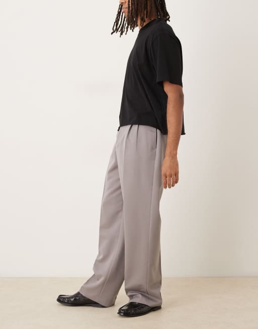 ASOS DESIGN - Pantalones de sastre gris claro de pernera ancha con pinzas dobles, 3 de 5