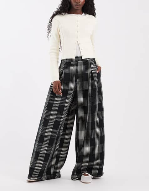 ASOS DESIGN pantalones de sastre muy anchos de tejido bouclé a cuadros monocromos - view 1