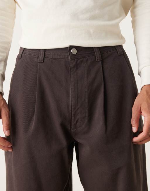 ASOS DESIGN - Pantalones holgados marrones con doble pinza, 4 de 5