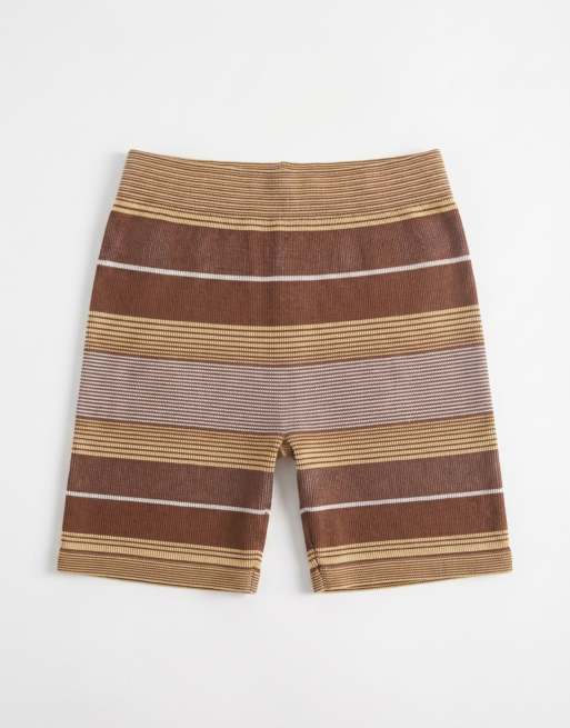 ASOS DESIGN - Pantalones muy cortos marrón chocolate a rayas sin costuras, 6 de 9
