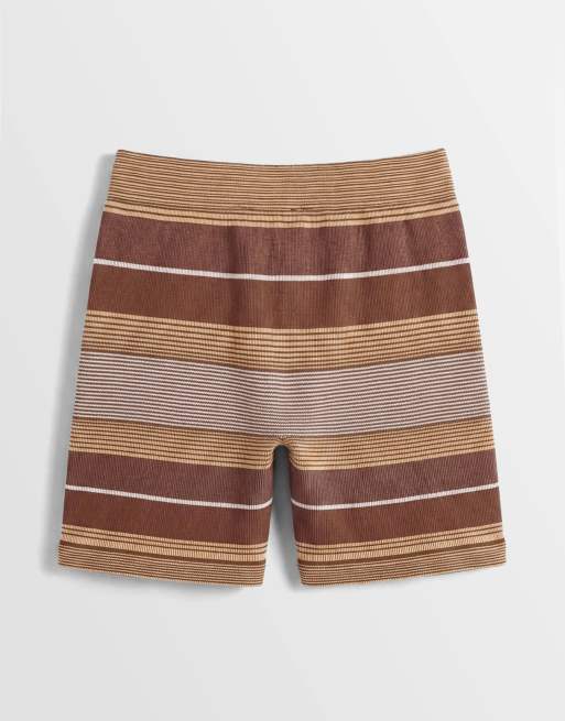 ASOS DESIGN - Pantalones muy cortos marrón chocolate a rayas sin costuras, 7 de 9
