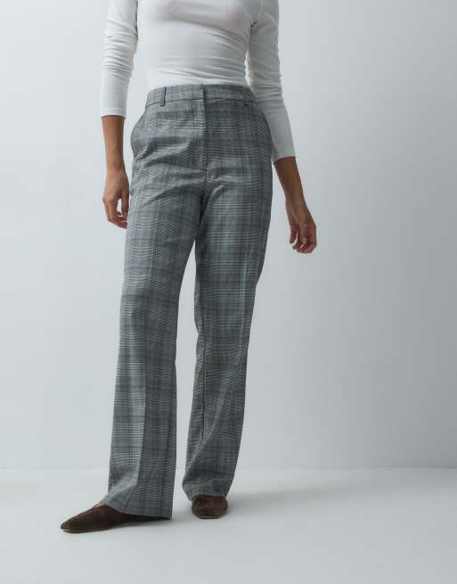ASOS DESIGN pantalones rectos entallados con cuadro monocromo, 2 de 5