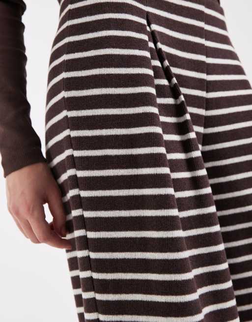 ASOS DESIGN - Pantaloni a fondo ampio a pieghe a righe in coordinato, 3 di 5