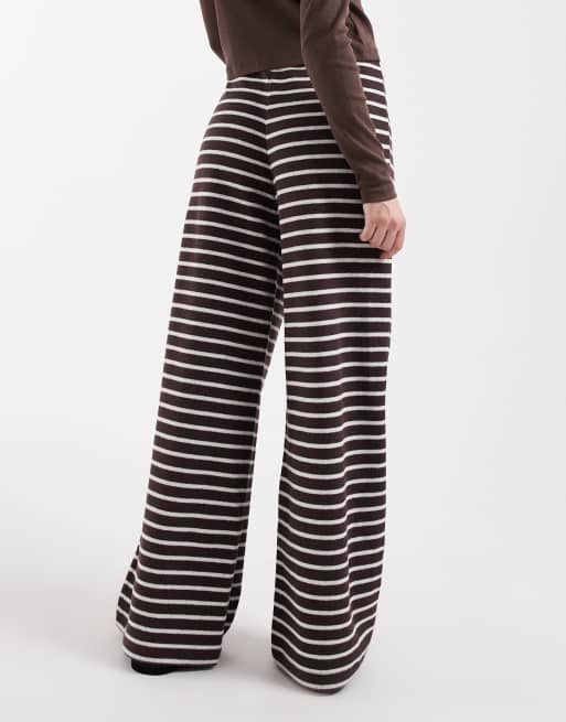 ASOS DESIGN - Pantaloni a fondo ampio a pieghe a righe in coordinato, 4 di 5
