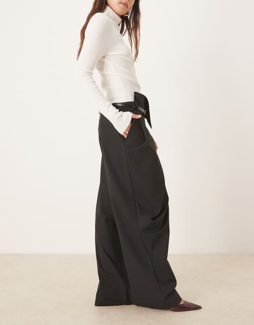 ASOS DESIGN - Pantaloni a fondo ampio a portafoglio neri con cintura , 4 di 5
