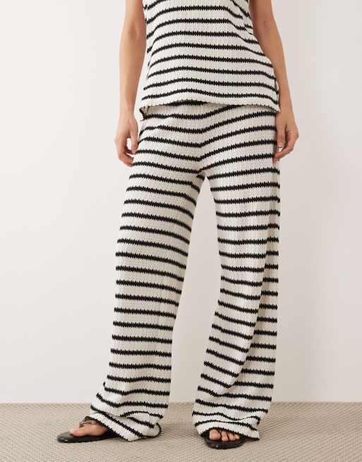 ASOS DESIGN - Pantaloni a fondo ampio a righe monocromatiche in coordinato, 2 di 5