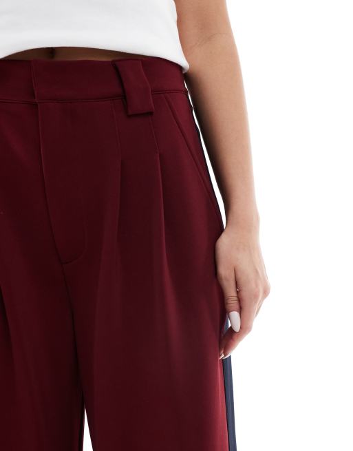 ASOS DESIGN - Pantaloni a fondo ampio bordeaux con pannelli a contrasto, 3 di 5