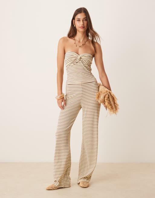 ASOS DESIGN - Pantaloni a fondo ampio gialli a righe color cioccolato in coordinato