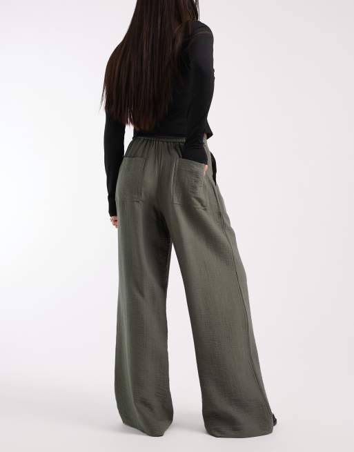 ASOS DESIGN - Pantaloni a fondo ampio morbidi testurizzati verde medio, 3 di 5