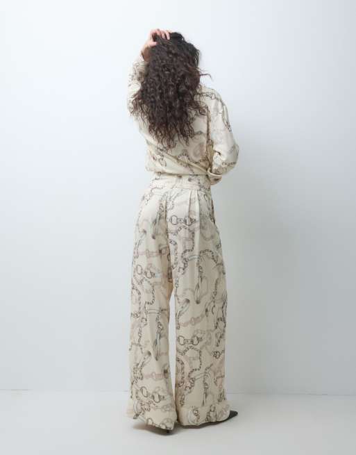 ASOS DESIGN pantaloni a gamba ampia, a vita altissima, co-ord con stampa, 5 di 5