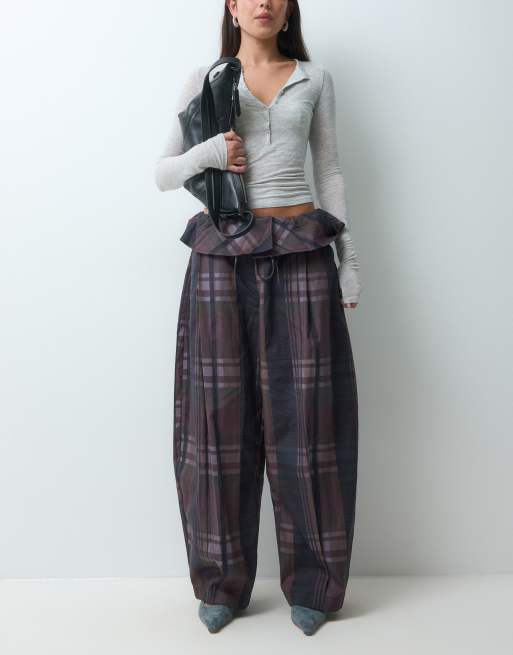 ASOS DESIGN pantaloni a quadri con dettaglio in vita ripiegata, 3 di 5