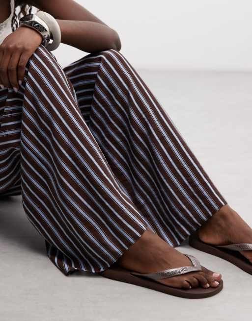 ASOS DESIGN pantaloni a righe marroni e blu, 4 di 5