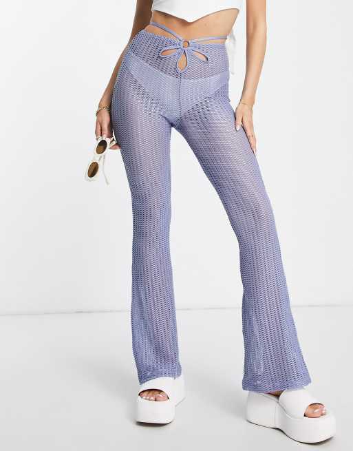 ASOS DESIGN - Pantaloni a zampa all'uncinetto trasparente blu con dettaglio ad anello
