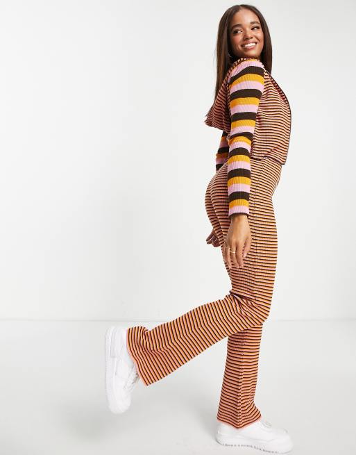 ASOS DESIGN - Pantaloni a zampa in maglia a righe in coordinato, 3 di 4