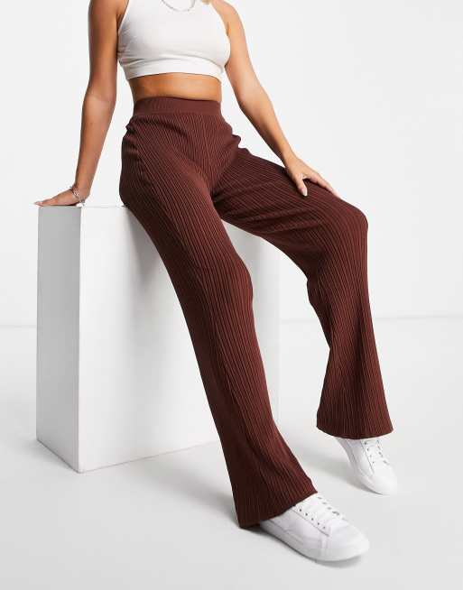 ASOS DESIGN - Pantaloni a zampa in maglia marrone in coordinato