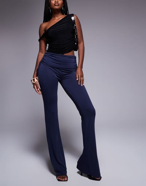 ASOS DESIGN - Pantaloni a zampa morbidi color inchiostro con risvolto in vita e dettaglio arricciato - view 1