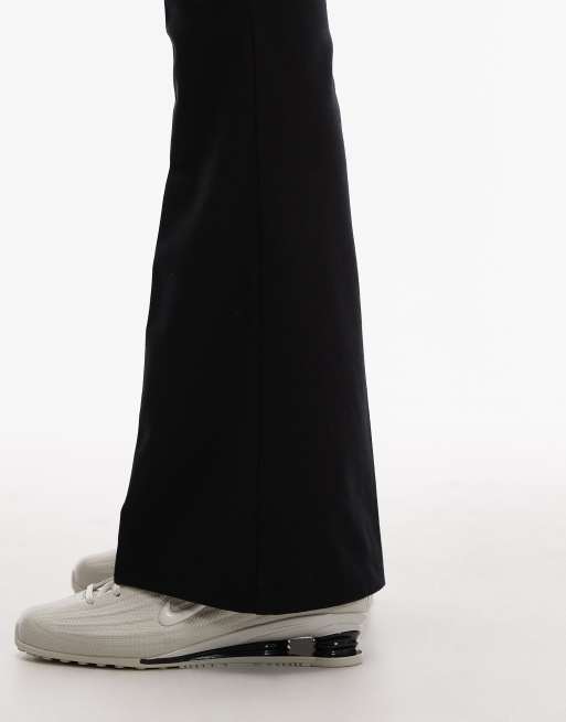 ASOS DESIGN - Pantaloni a zampa slim sartoriali neri, 4 di 5
