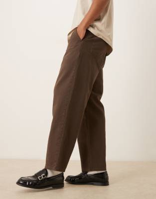 ASOS DESIGN - Pantaloni affusolati marroni vestibilità comoda - view 1