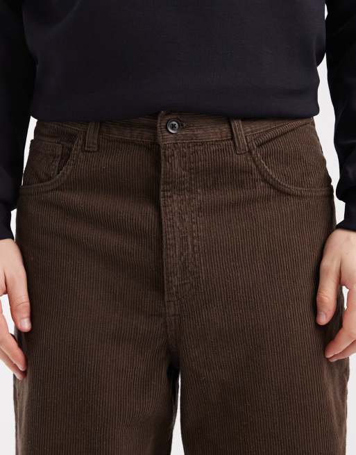 ASOS DESIGN - Pantaloni affusolati vestibilità comoda in tessuto a coste marrone, 4 di 5