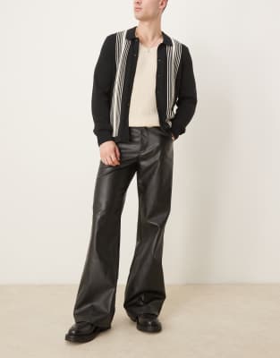 ASOS DESIGN - Pantaloni ampi a zampa in pelle sintetica neri - view 1