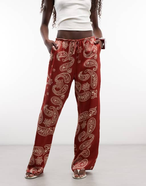 ASOS DESIGN pantaloni ampi in raso con stampa paisley rossa coordinato, 2 di 5