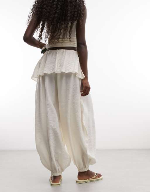 ASOS DESIGN pantaloni balloon con dettaglio gonna in crema, 3 di 5