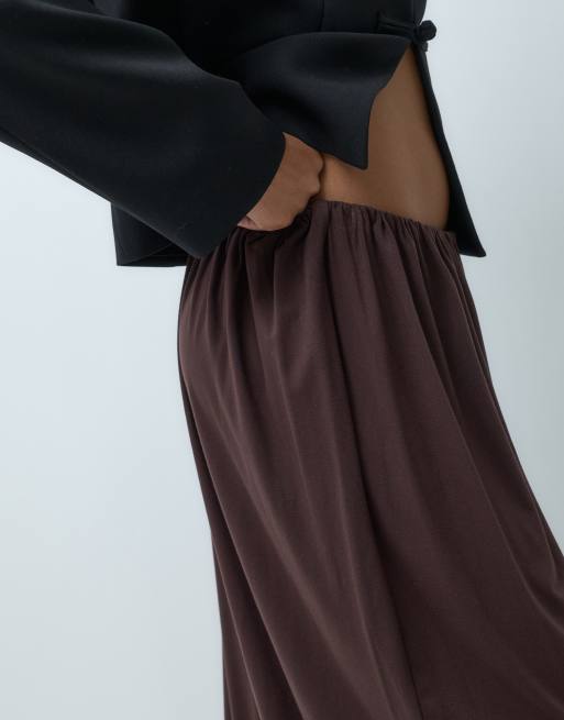 ASOS DESIGN pantaloni balloon oversize in jersey morbido color cioccolato, 3 di 5