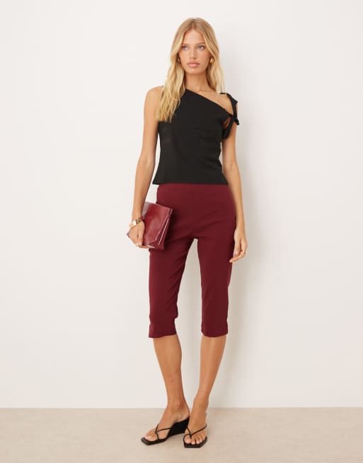 ASOS DESIGN - Pantaloni capri in bengalina color bordeaux con spacchi laterali
