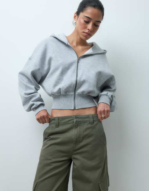 ASOS DESIGN pantaloni cargo con fondo arrotolato e dettaglio tasche in kaki slavato, 3 di 5