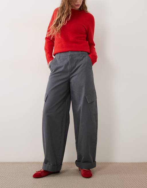 ASOS DESIGN pantaloni cargo con orlo risvoltato e dettaglio tasca in antracite, 2 di 5