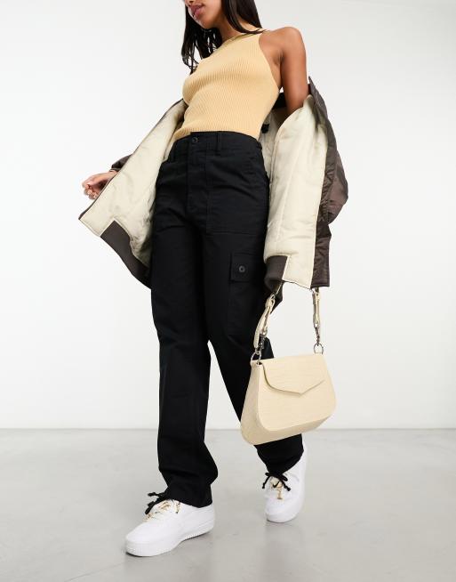 ASOS DESIGN - Pantaloni cargo minimal neri con etichetta