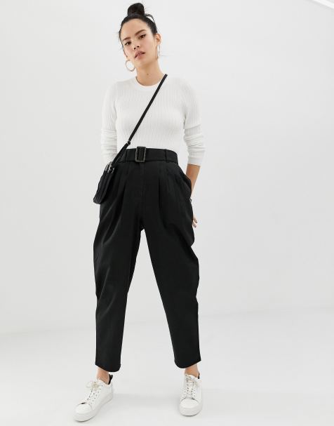 ASOS DESIGN - Pantaloni con pinces, cintura e fibbia tartarugata