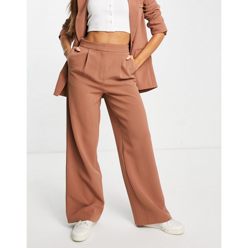 Pantaloni e leggings Donna DESIGN - Pantaloni da abito con pinces, colore cammello