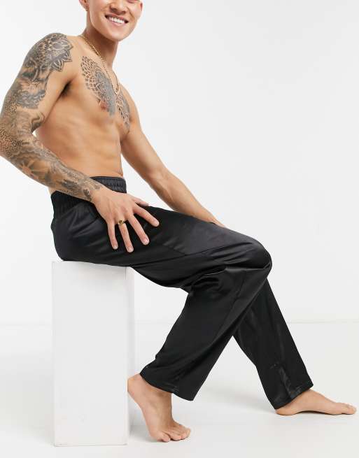 ASOS DESIGN - Pantaloni del pigiama da casa in raso nero in coordinato, 4 di 4