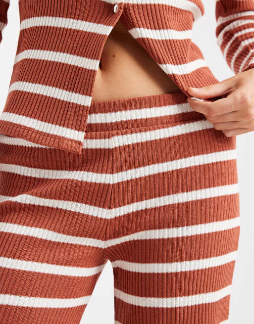 ASOS DESIGN - Pantaloni dritti a coste color ruggine a righe bianche in coordinato, 3 di 5