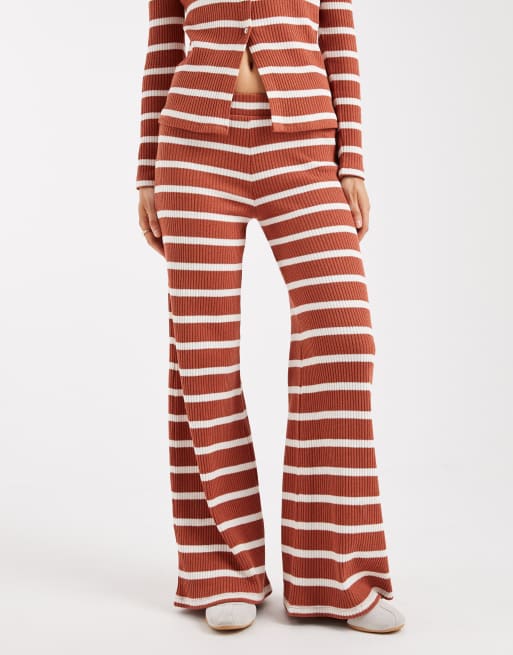 ASOS DESIGN - Pantaloni dritti a coste color ruggine a righe bianche in coordinato, 4 di 5
