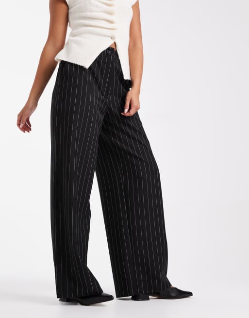 ASOS DESIGN - Pantaloni dritti comodi sartoriali neri con motivo gessato, 3 di 5