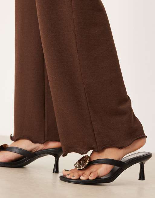 ASOS DESIGN - Pantaloni dritti effetto maglia marrone scuro in coordinato, 5 di 5