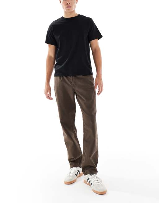ASOS DESIGN - Pantaloni dritti marroni con pieghe, 2 di 5