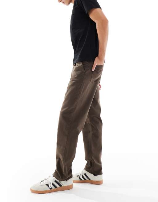 ASOS DESIGN - Pantaloni dritti marroni con pieghe, 3 di 5