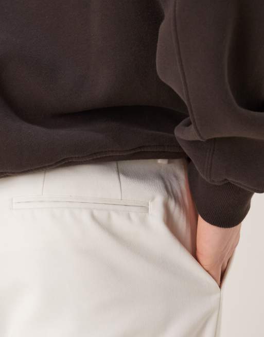 ASOS DESIGN - Pantaloni eleganti a fondo ampio bianchi con pieghe sul davanti, 5 di 5