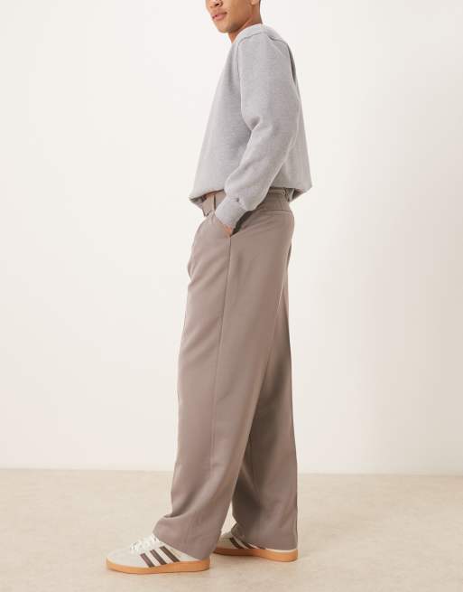 ASOS DESIGN - Pantaloni eleganti a fondo ampio color visone con cintura e pieghe, 3 di 5