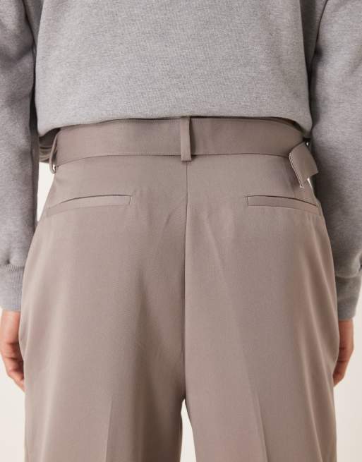 ASOS DESIGN - Pantaloni eleganti a fondo ampio color visone con cintura e pieghe, 5 di 5